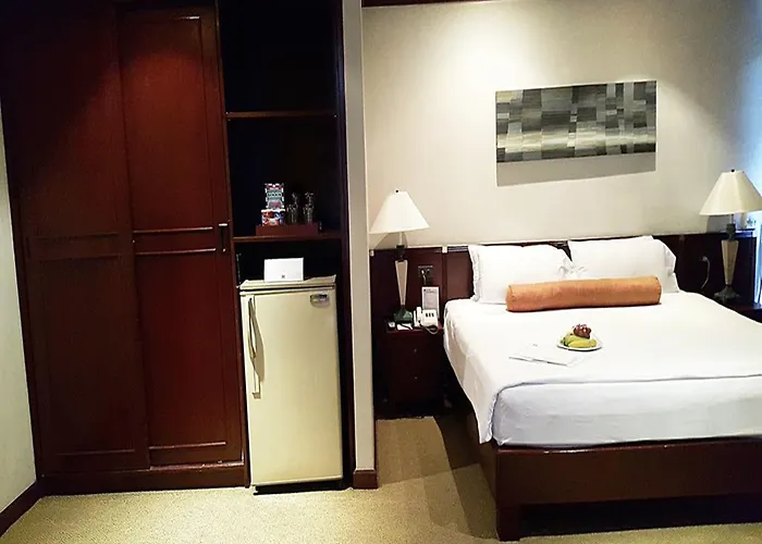 City Lodge Bangkok מלון