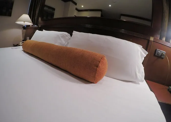 City Lodge Bangkok 3* בנגקוק