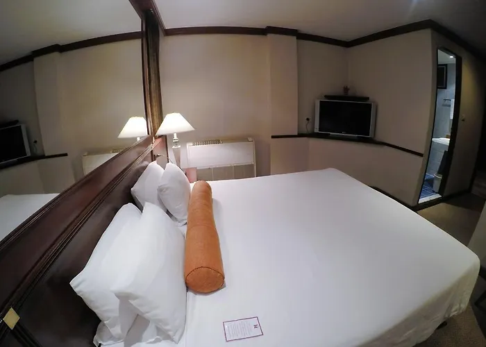 シティ ロッジ バンコク ホテル 3*