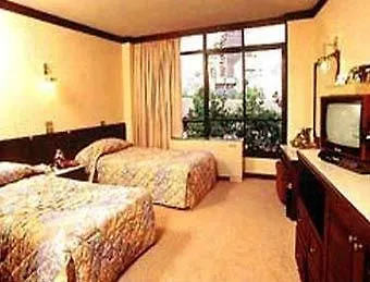 City Lodge Bangkok 3* בנגקוק